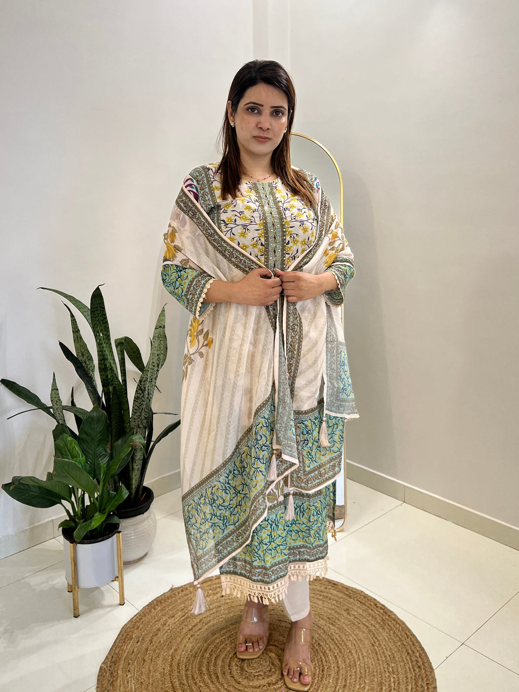 Bageecha Suit set