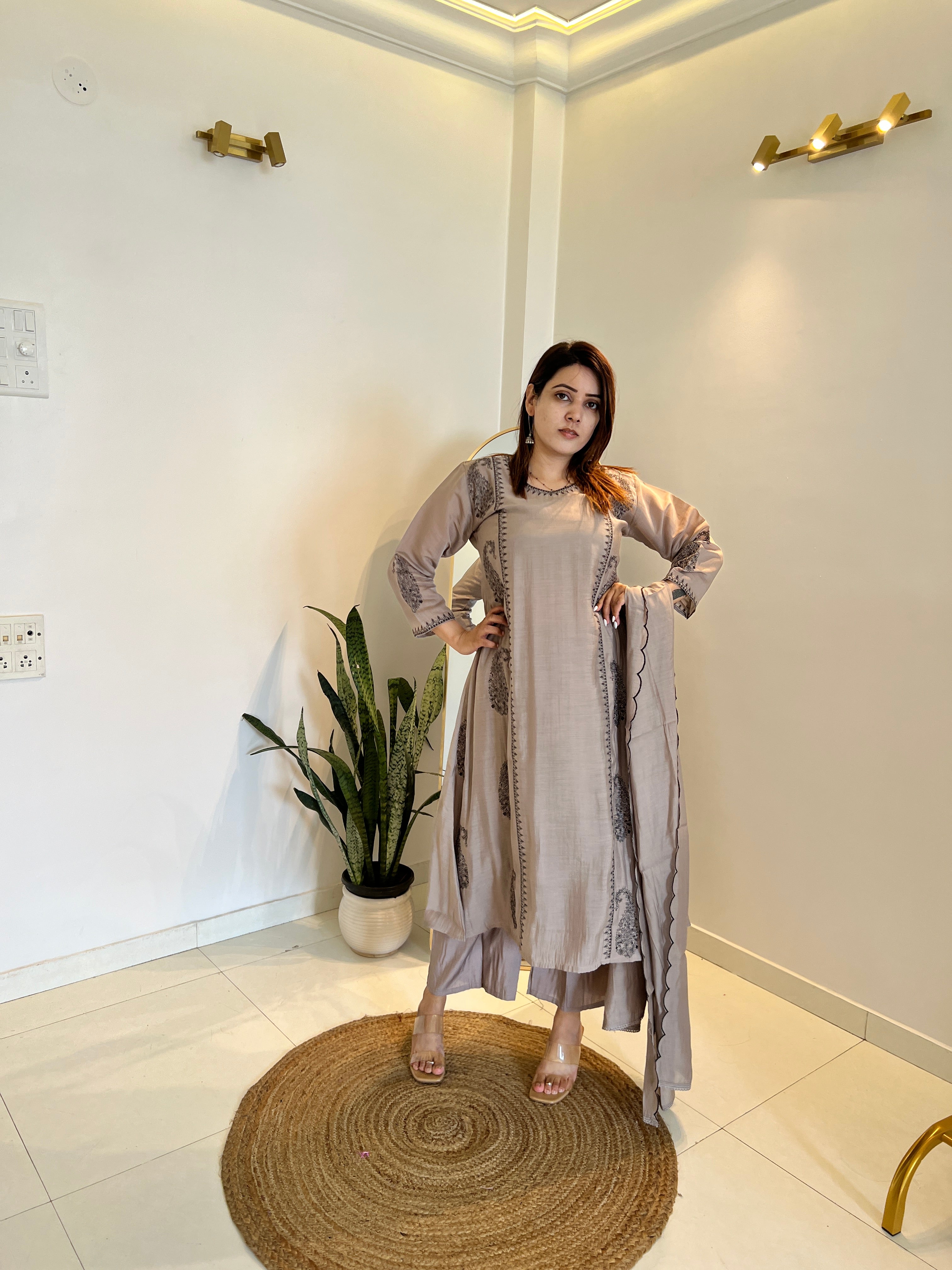 Beige Paisley Set