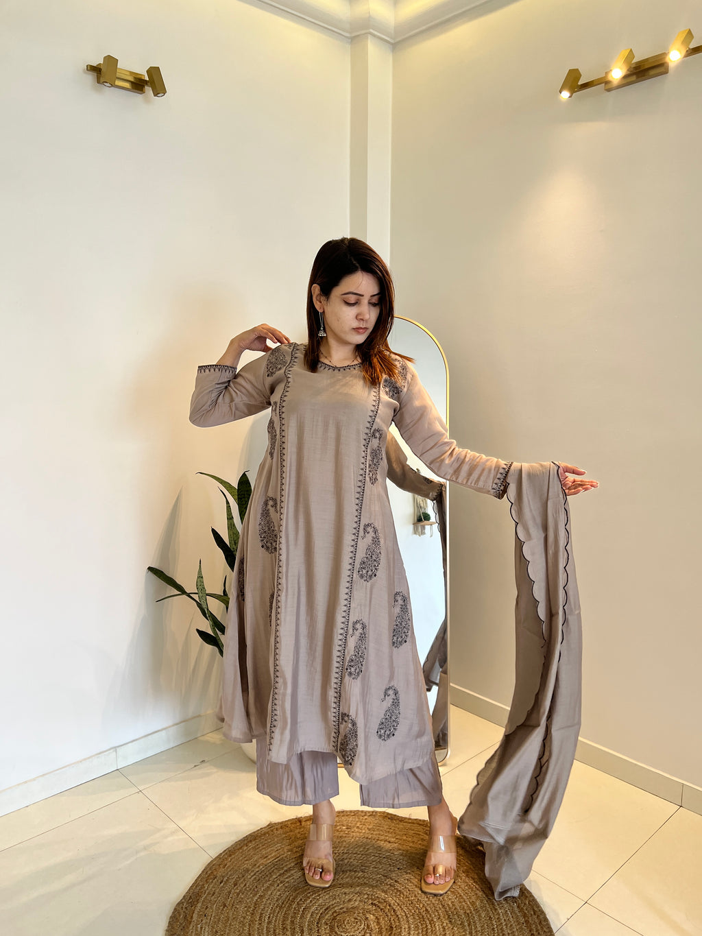 Beige Paisley Set